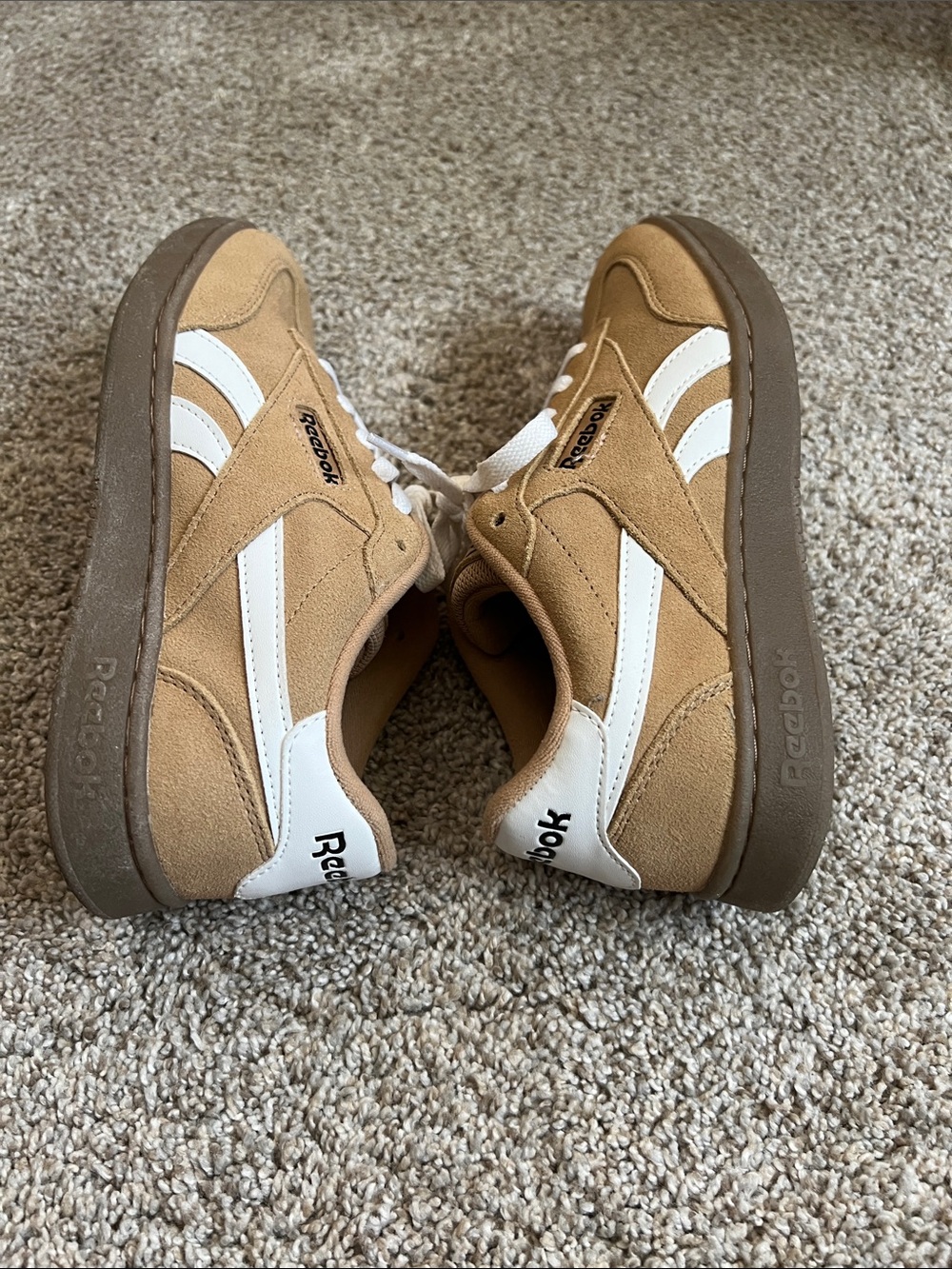 Reebok Suede Casual Sneakers in Tan with White Laces - Picture 4 of 9